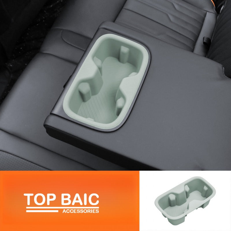 Silicone cup holder mat and driver-side storage pad set for BJ40e