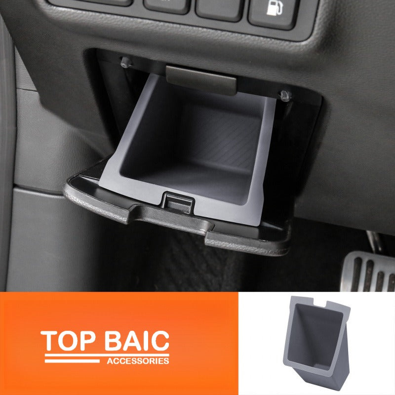 Silicone cup holder mat and driver-side storage pad set for BJ40e