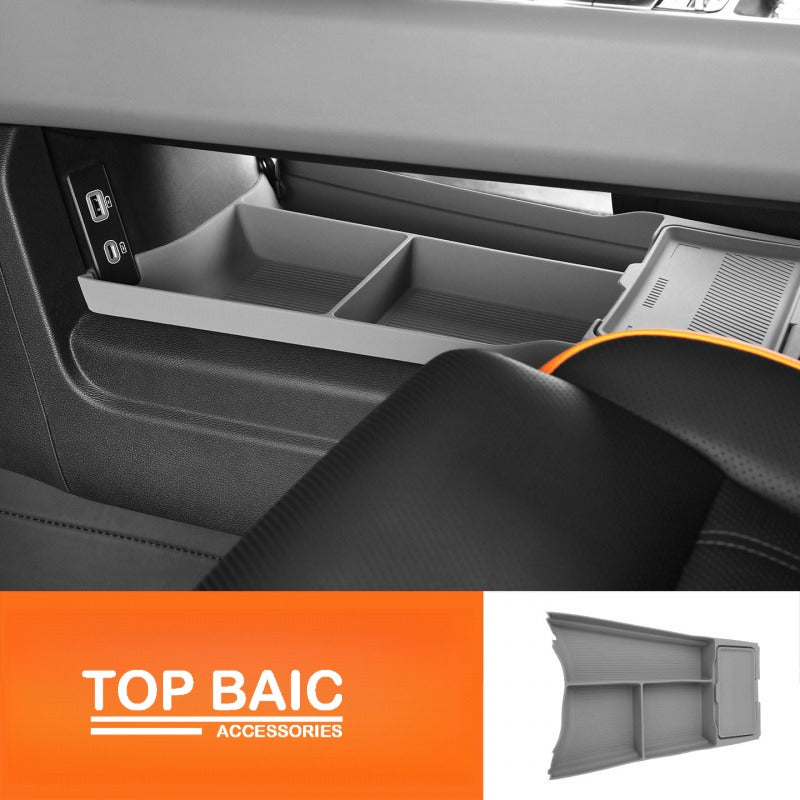 Lower center console silicone storage box for BJ40e