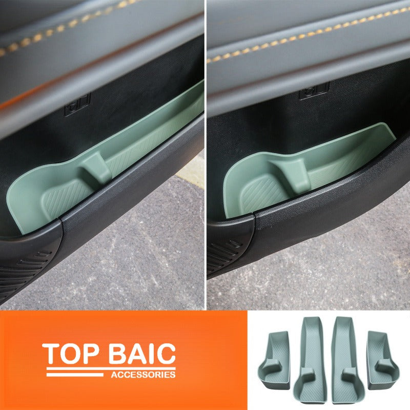 Silicone door side lower storage box for BJ40e
