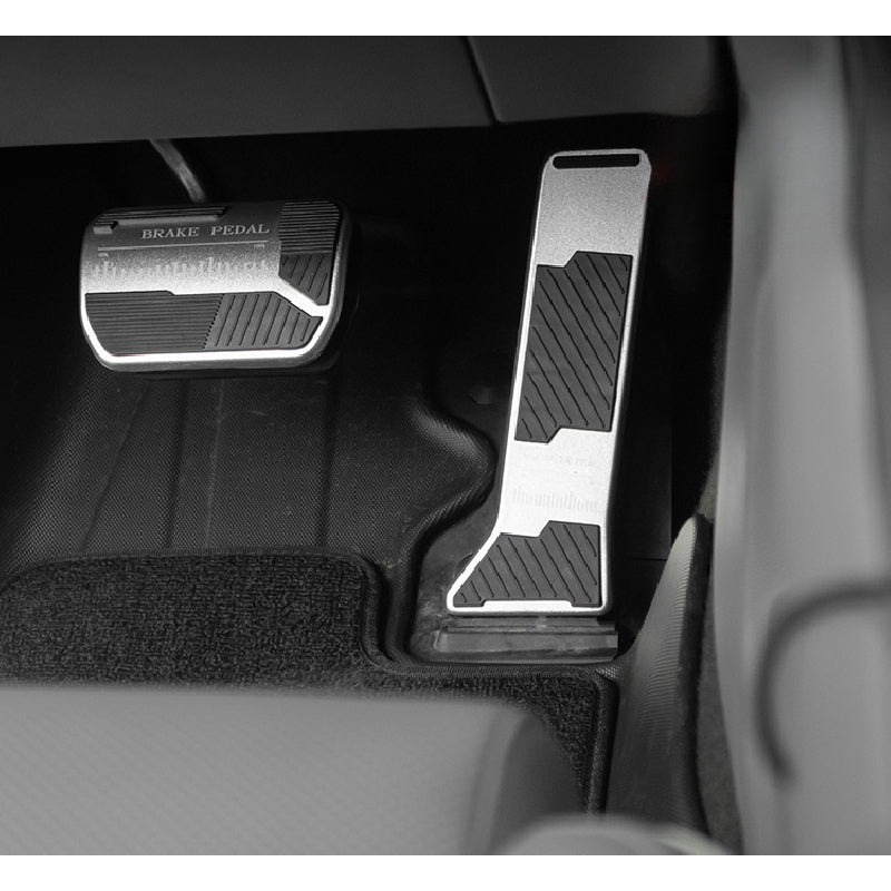 BAIC BJ40E Stainless Steel Brake & Accelerator Pedal Covers – Non-Slip Upgrade